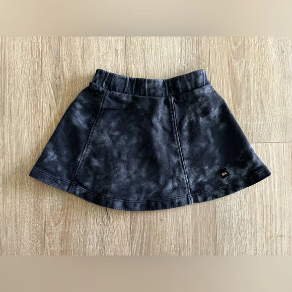 Tea Collection Toddler Girls Twirl Skirt Deep Blue Tie Dye - Size 2 - Picture 2 of 5